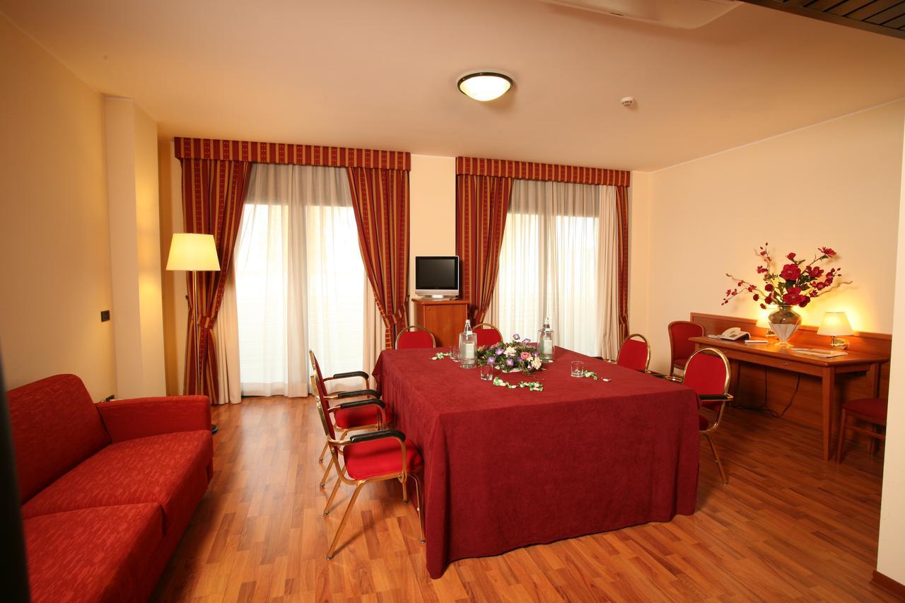 Hotel Executive Meeting&Events Udine Exterior foto